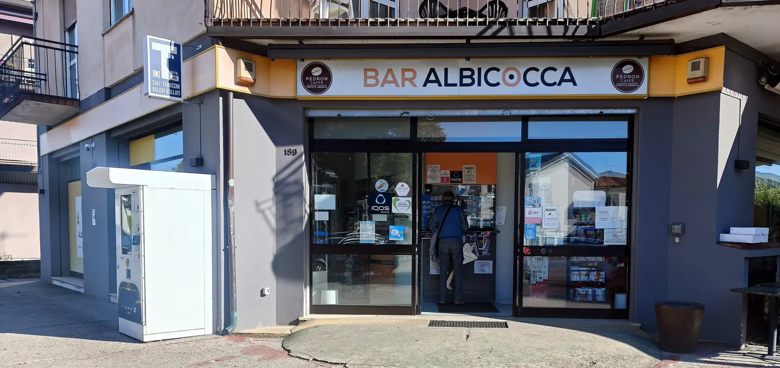 Front of Bar Albicocca at Viale Jacopo dal Verme 189, Vicenza